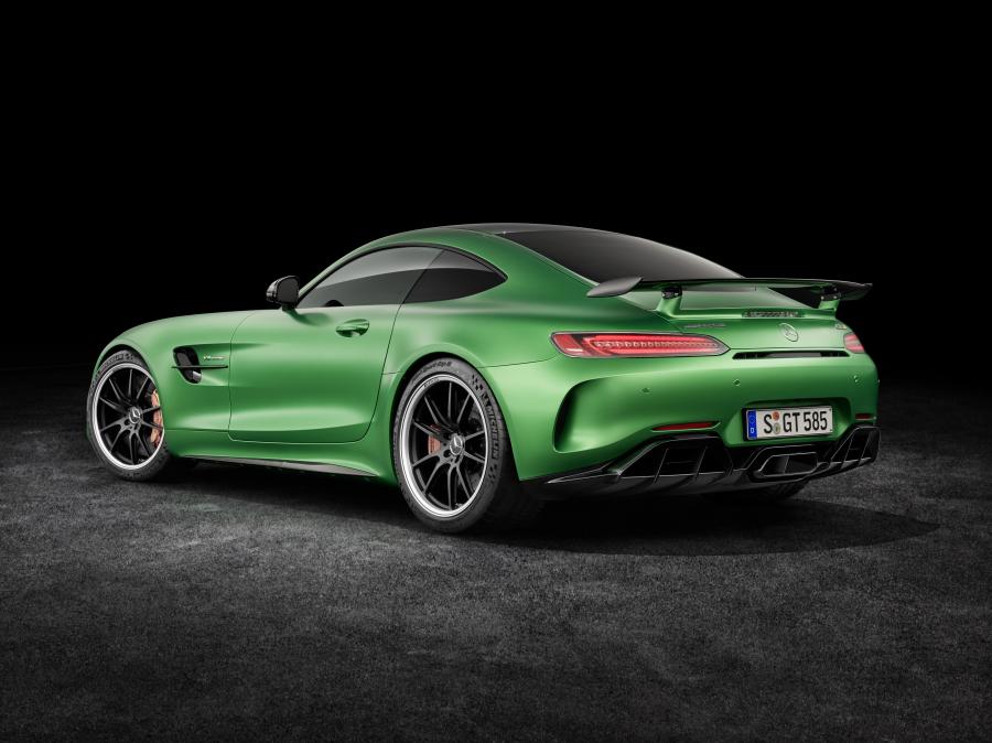  Mercedes-AMG GT R 2016 года  (фото 16 из 92)